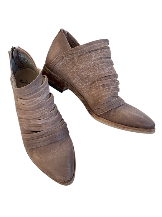Free People Shoes - EUC Free People Leather Lost Valley
Strappy Booties Size 7.5